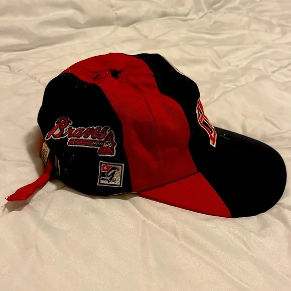 Vintage Braves baseball cap - Picture 2 of 3